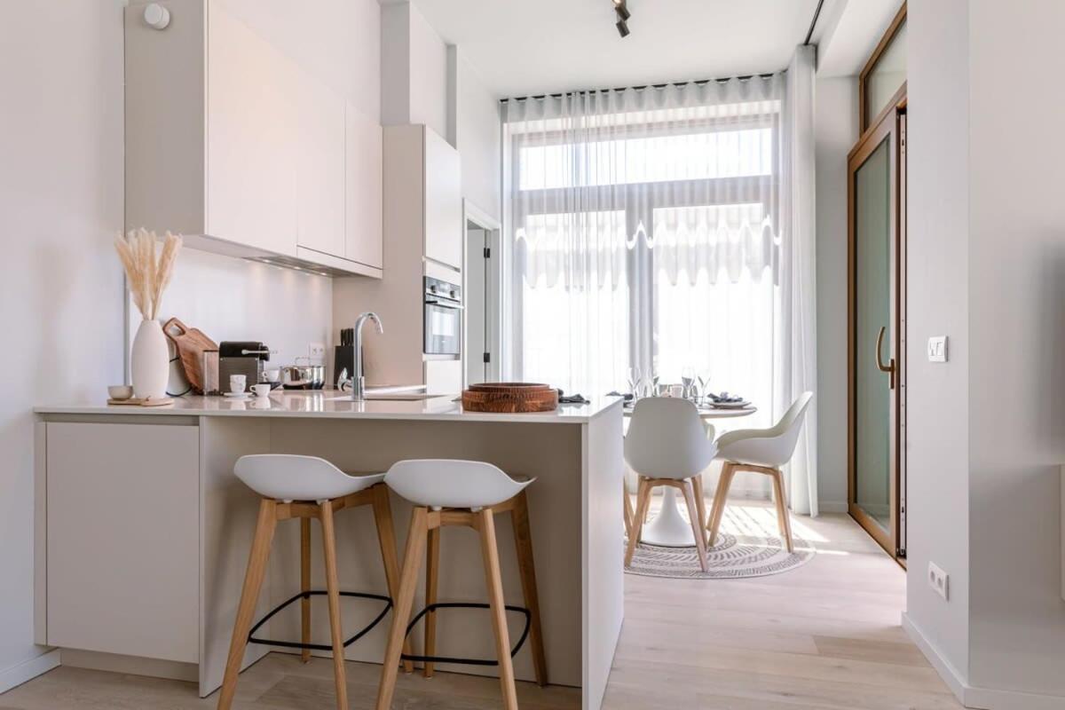 Luxurious Flat "De Zilte Zeezoen" Close To The Sea ออสเทนด์ ภายนอก รูปภาพ
